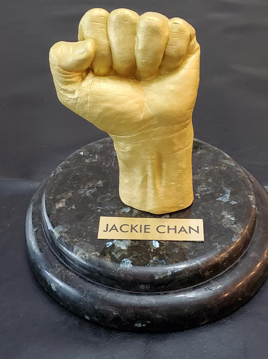Jackie Chan Fist Light Gold (,999)