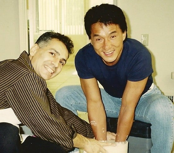 Joseph Malara und Jackie Chan. Erstes Treffen am 26. November 1997.